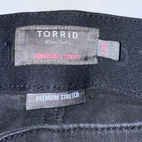 Torrid Bombshell Skinny Jeans - Picture 3 of 4